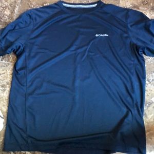 Columbia Omni-shield athletic tee. Size XL